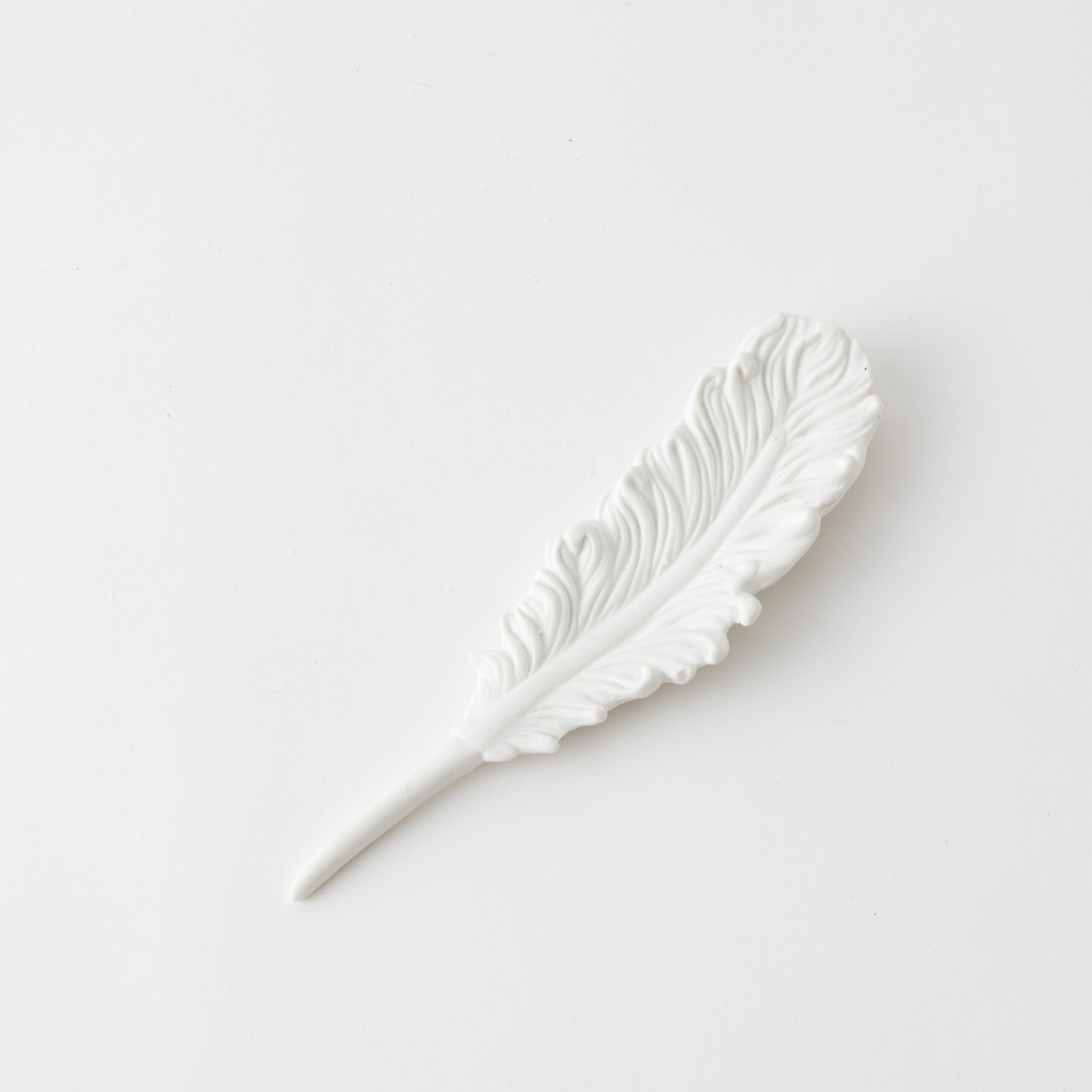 FEATHER OBJECT